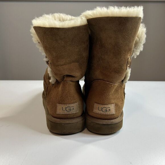 UGG Short Bailey Button Boots Womens 8 Chestnut Suede Shearling Flawed - Picture 5 of 8